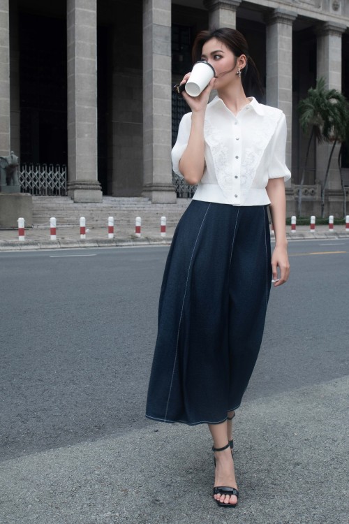 Sixdo Dark Navy Denim Flared Skirt